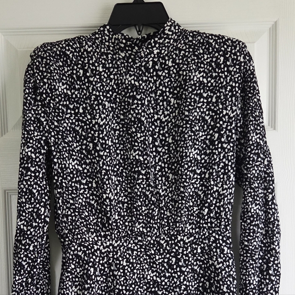 ZARA ✨️ Black and White Patterned Mini Women's Dress Size M - Picture 3 of 11